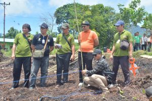 Pelatihan Lapangan Budidaya Kelapa Sawit Oleh Manager PT. PPKS