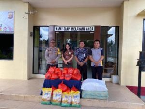 pemberian sembako HUT BHAYANGKARA 79